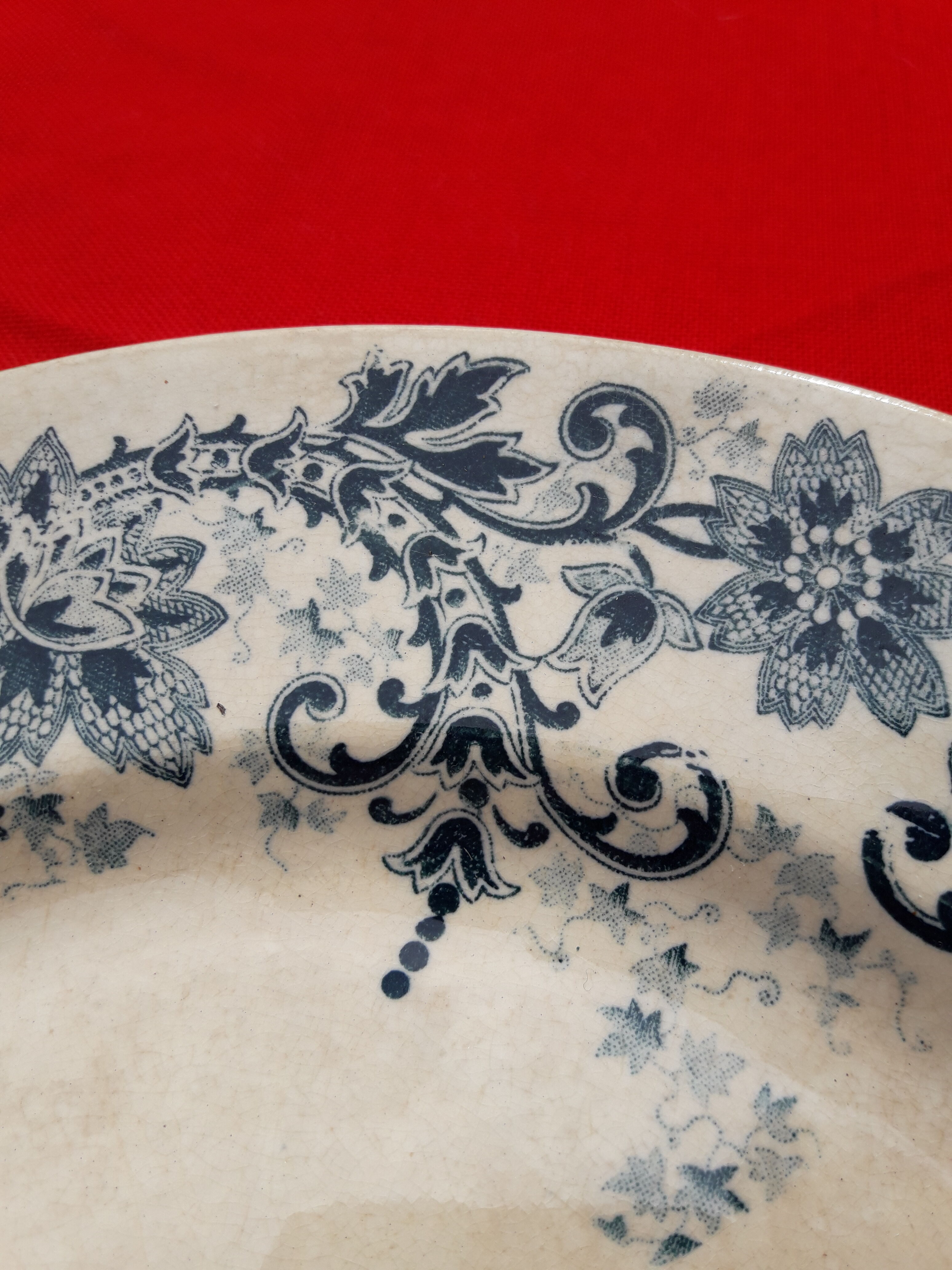 Old dish decorated with blue frieze diam 28 cm