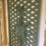 Wall panel, violin (resin) on wooden trellis