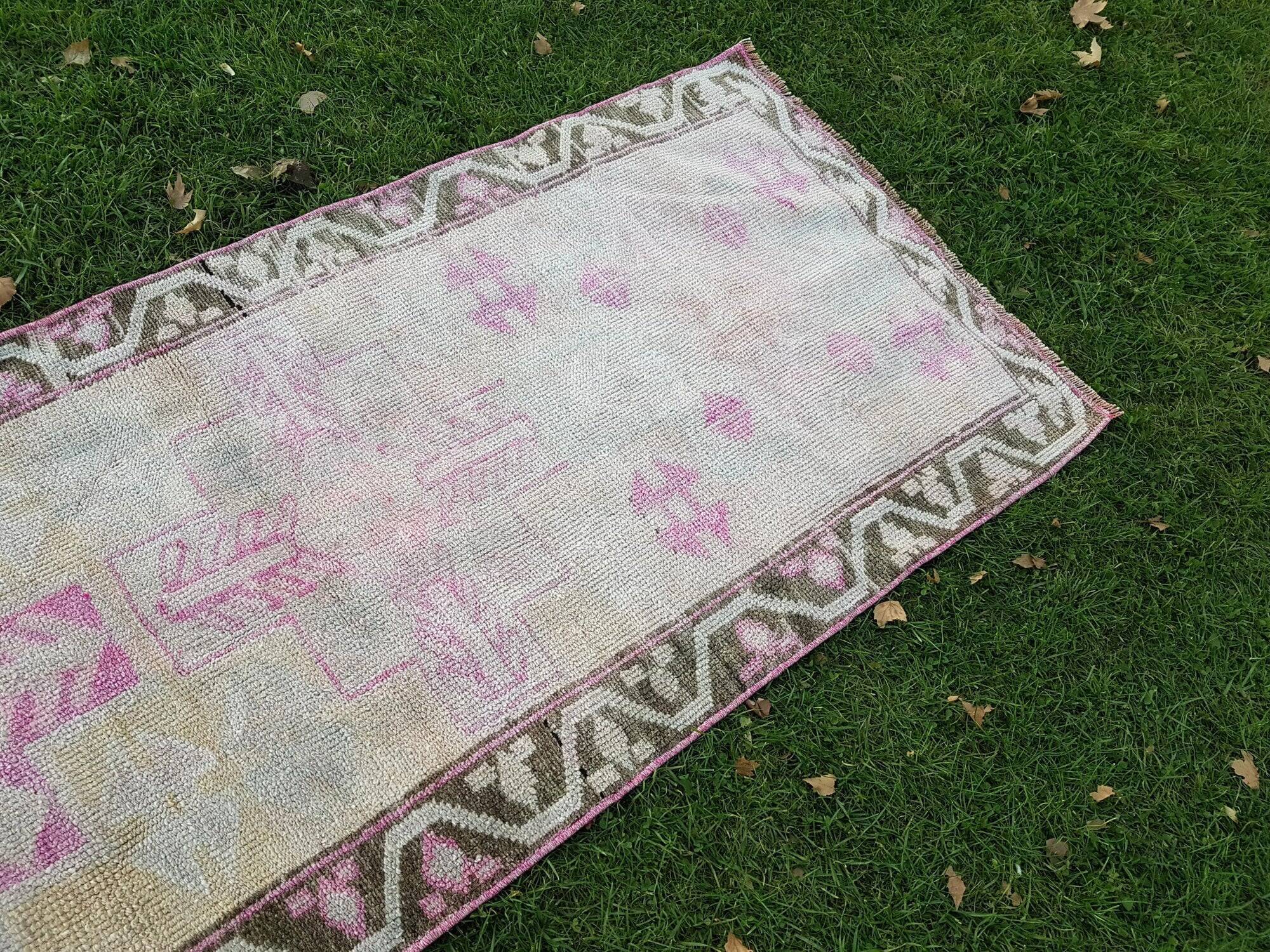 Vintage Turkish hallway rug 92x380 cm