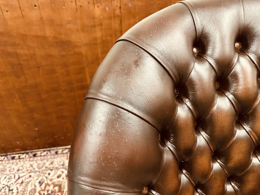 Classic English Chesterfield dark brown office chair
