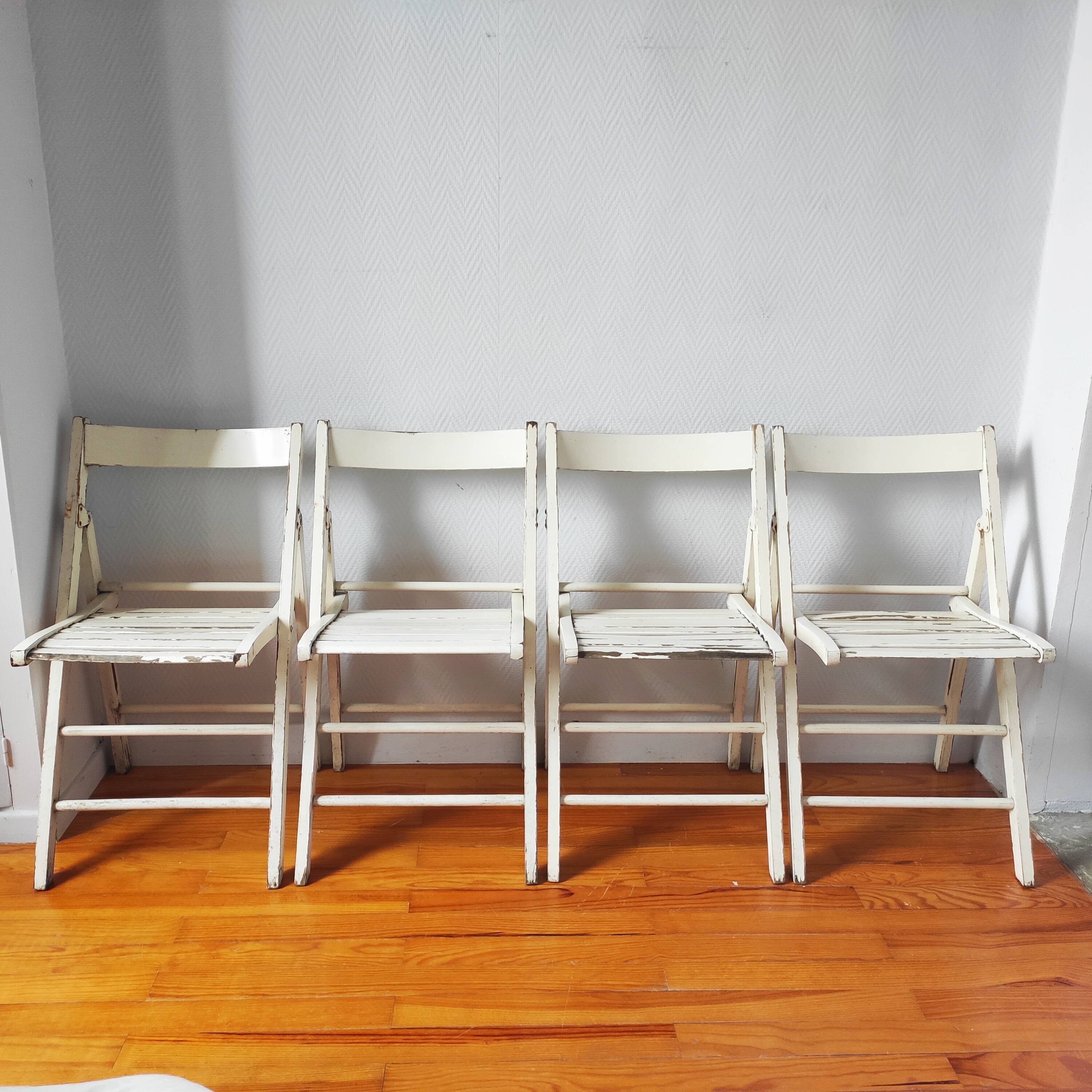 Set of 4 vintage folding chairs with wabi sabi patina