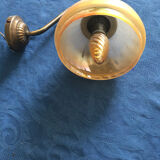 Wall lamp in brass and frosted glass