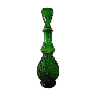 Carafe en verre moulé verte