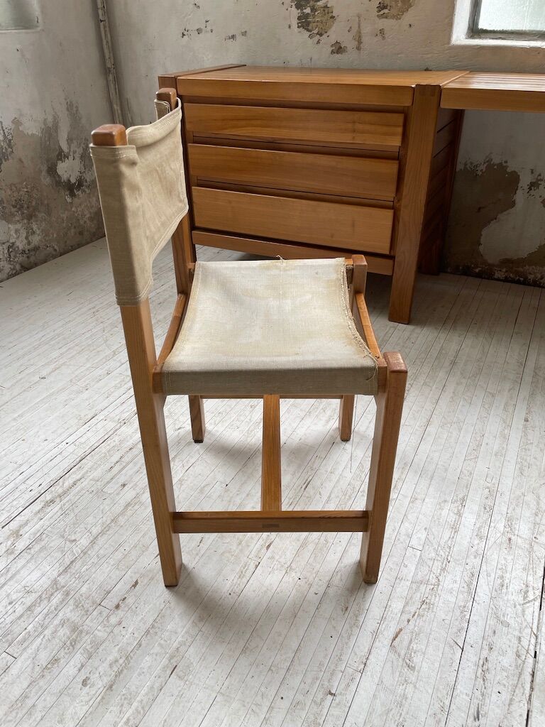 Regain dresser office row