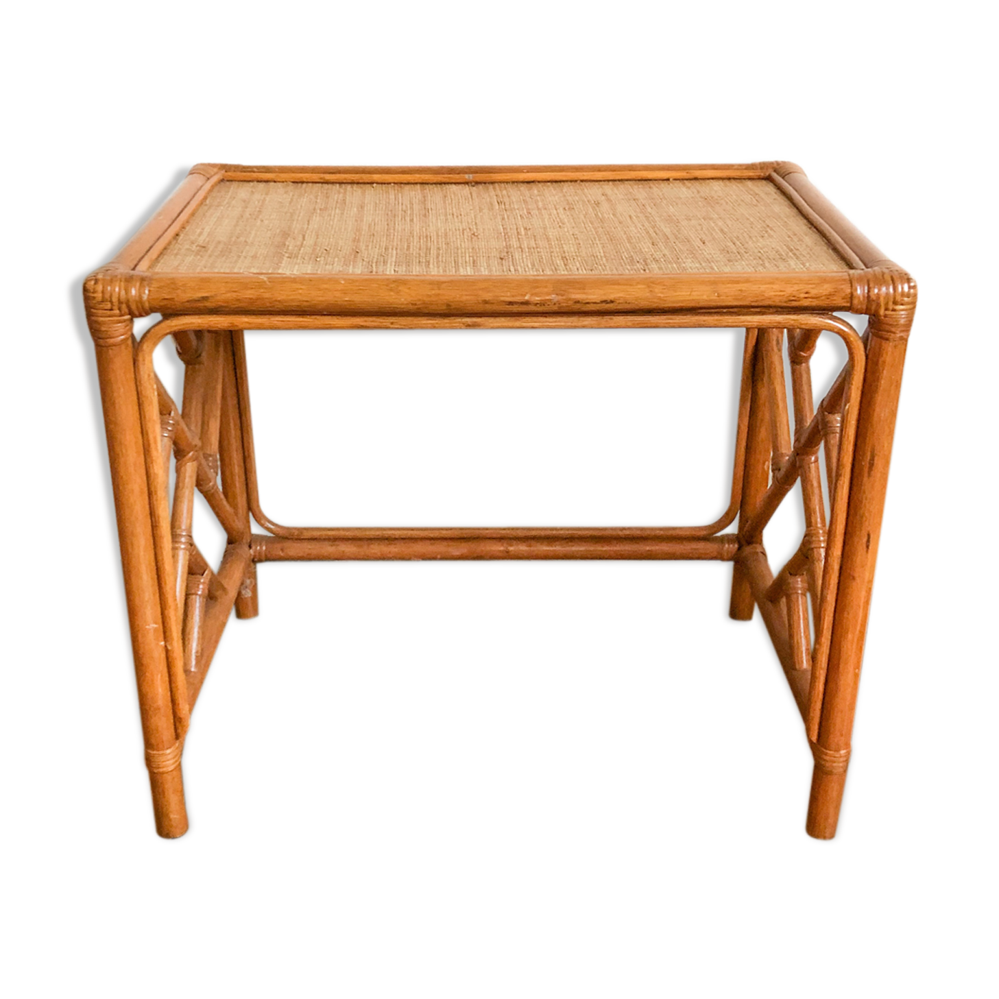 Honey-coloured rattan side table