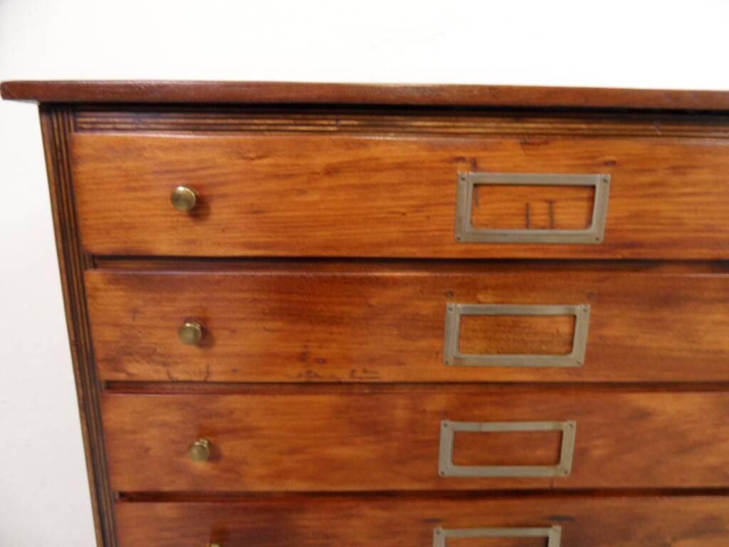 Classeur d'horloger ancien avec tiroirs