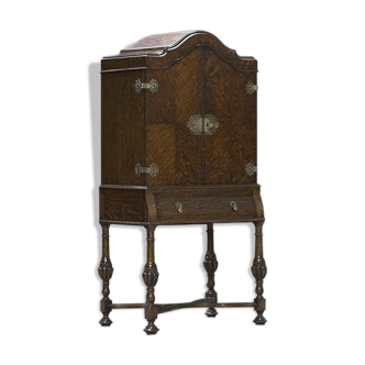 Armoire à cocktail en chêne début des années 1900