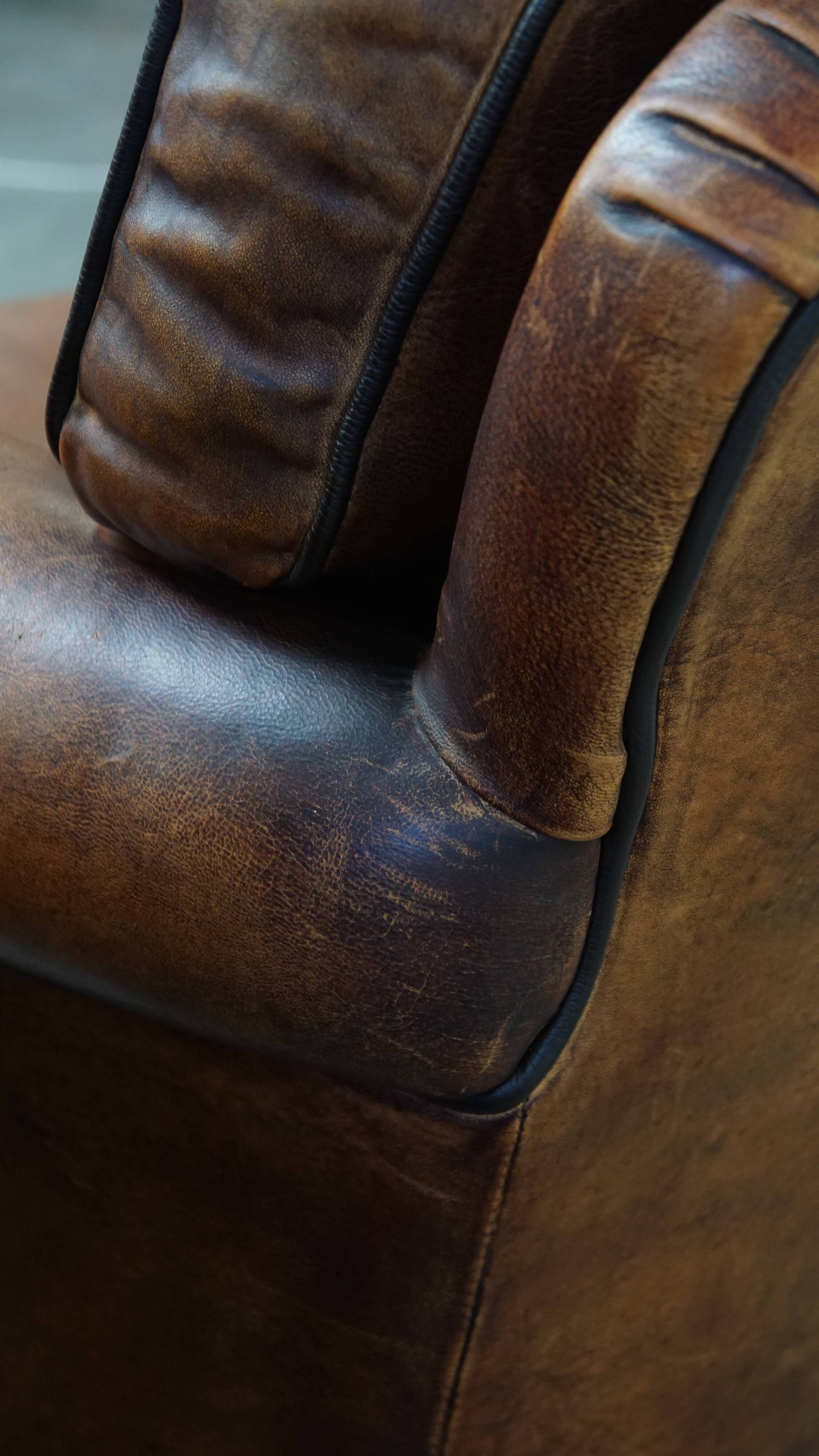 Set of 2 sheepskin leather armchair in English style