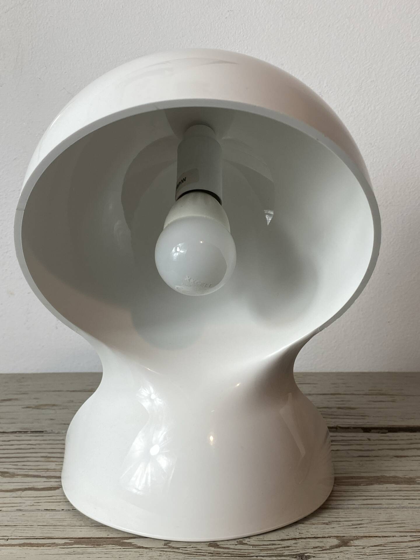 Dalu lamp by Artemide