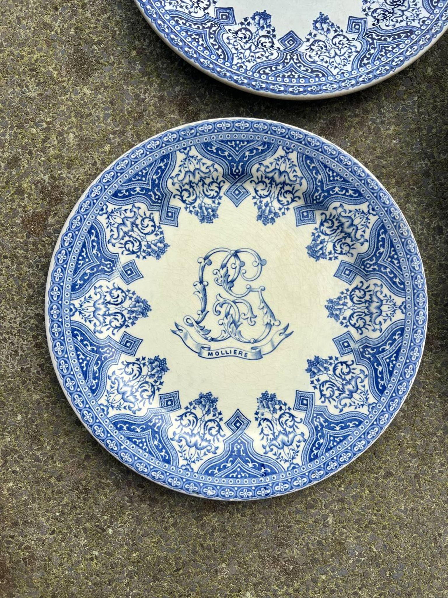 Gien - rare série partie de service de château français