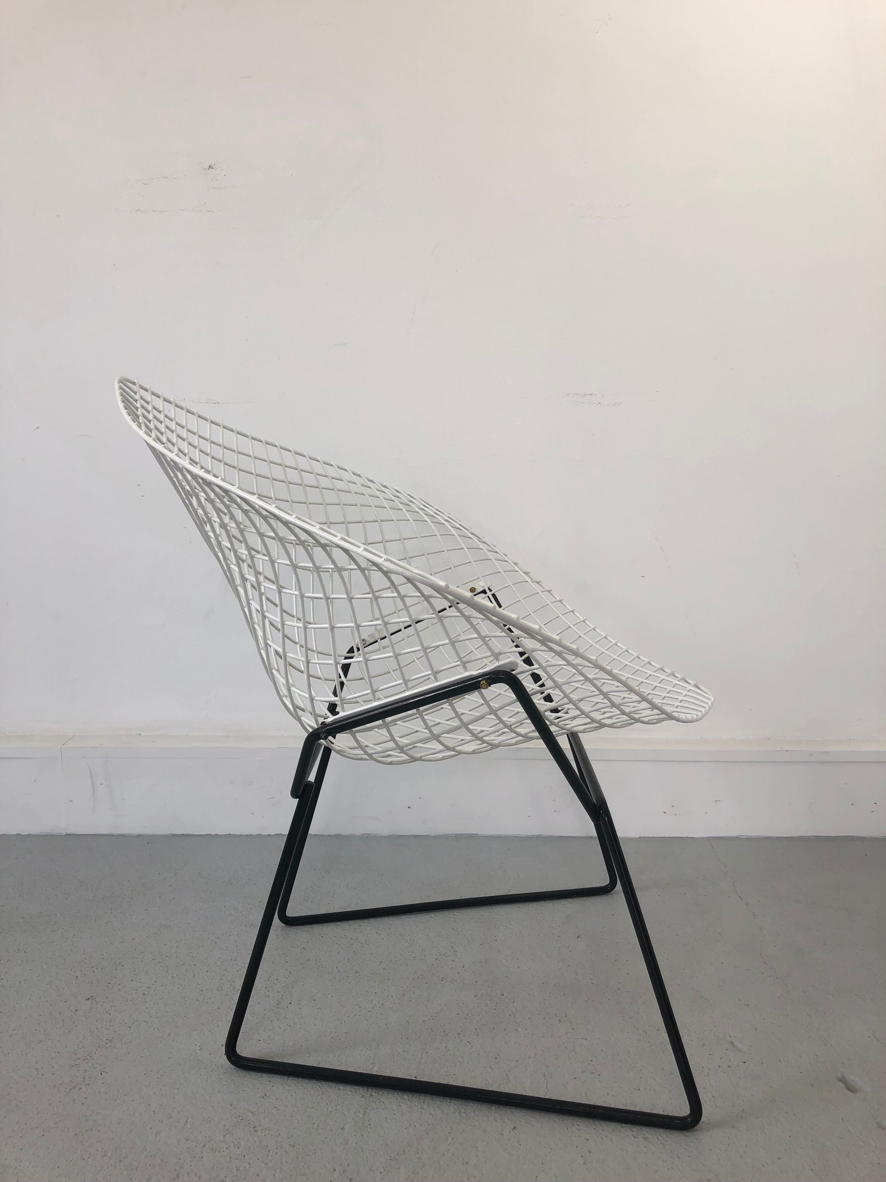 Vintage Diamond 421 Lounge Chair by Harry Bertoia for Knoll International