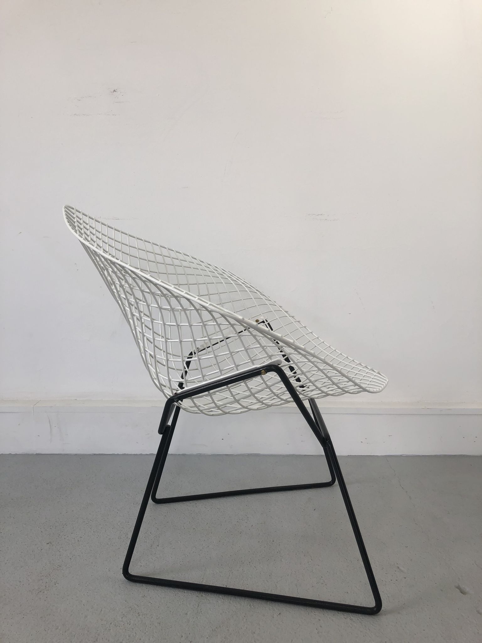 Vintage Diamond 421 Lounge Chair by Harry Bertoia for Knoll International