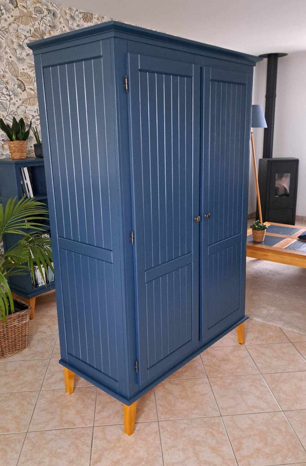 Rød Sødgren wardrobe