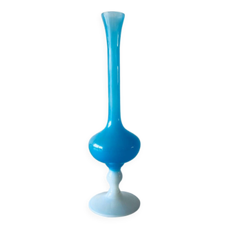 Vase ancien en opaline bleue