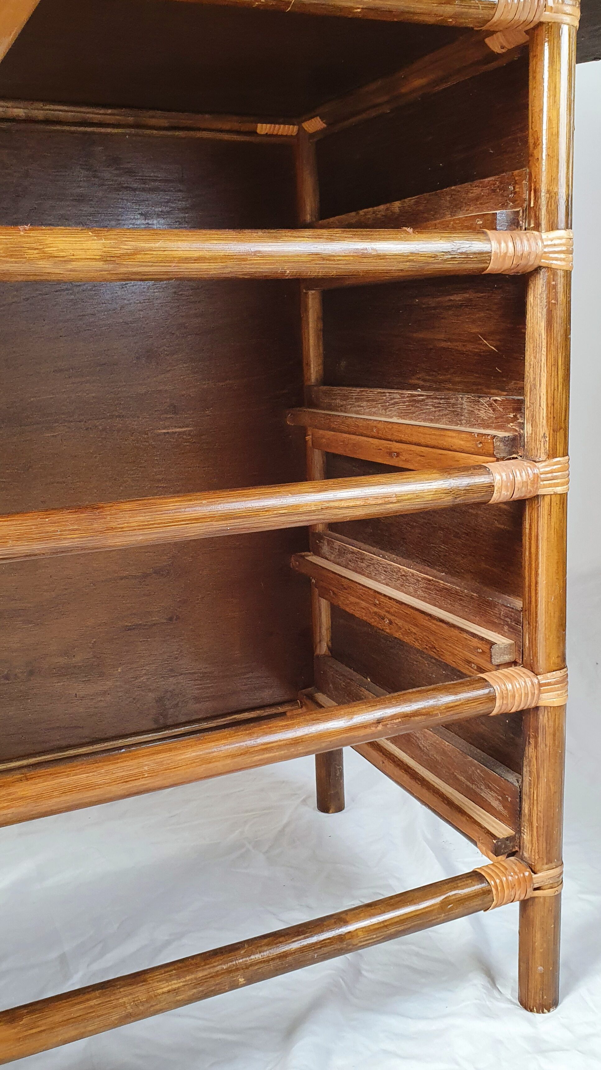 Rattan chest of drawers 4 drawers