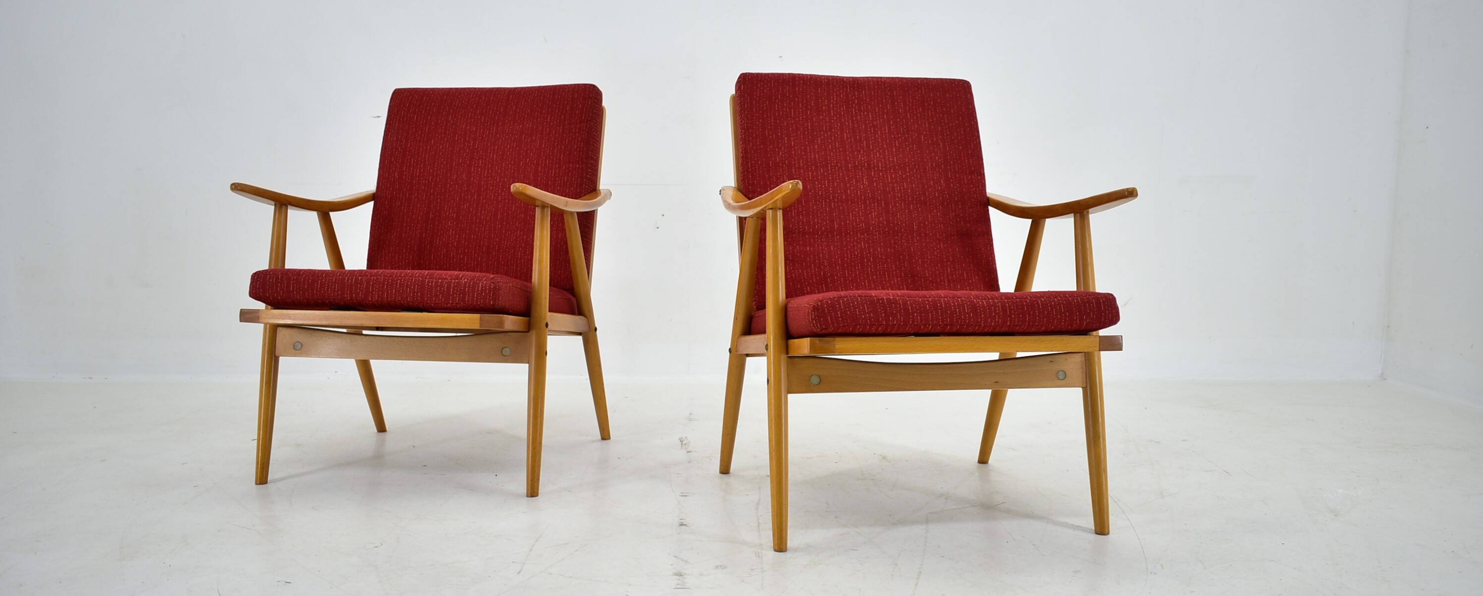 1960s pair of Ton/Thonet beech armchairs, Czechoslovakia