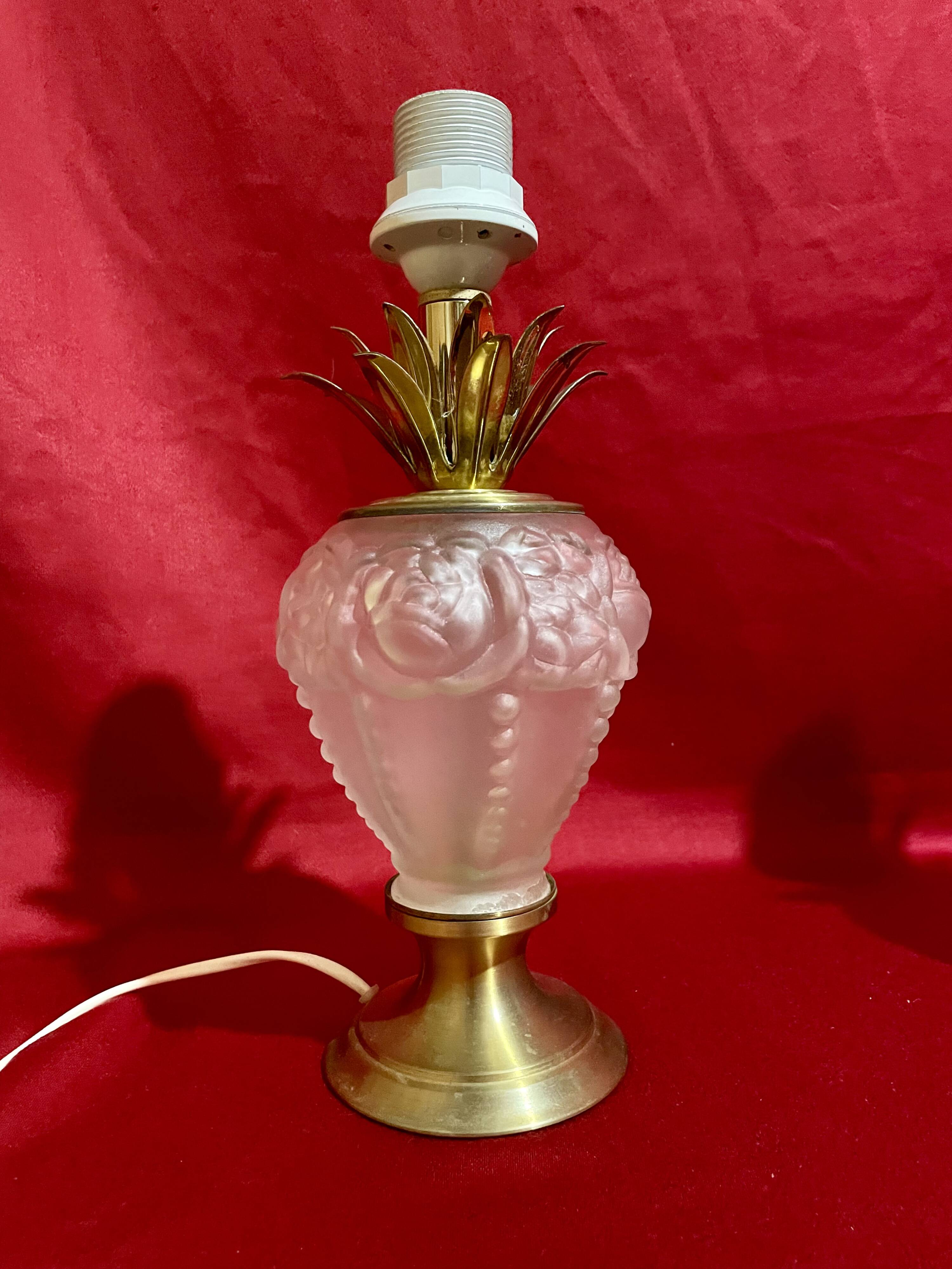Pair of glass and brass lamp bases, "Maison Le Dauphin", "Daumes" model, 1980s