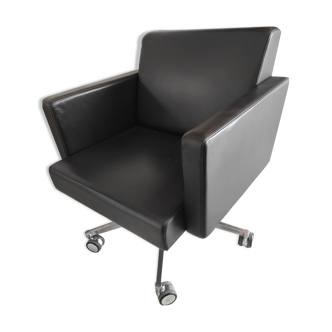 Fauteuil roulettes Poltrona Frau