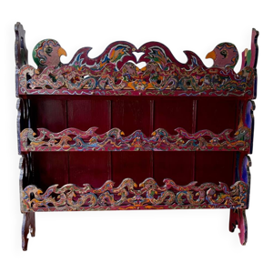 Étagère murale folklorique