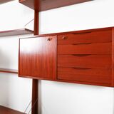 Italian wall unit