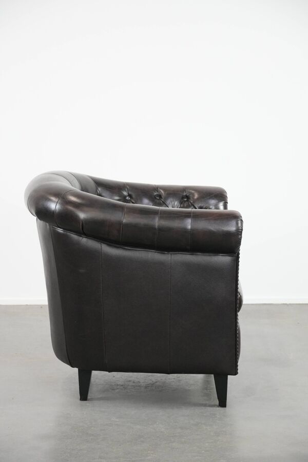 Fauteuil club Chesterfield en cuir de vachette noir de style anglais