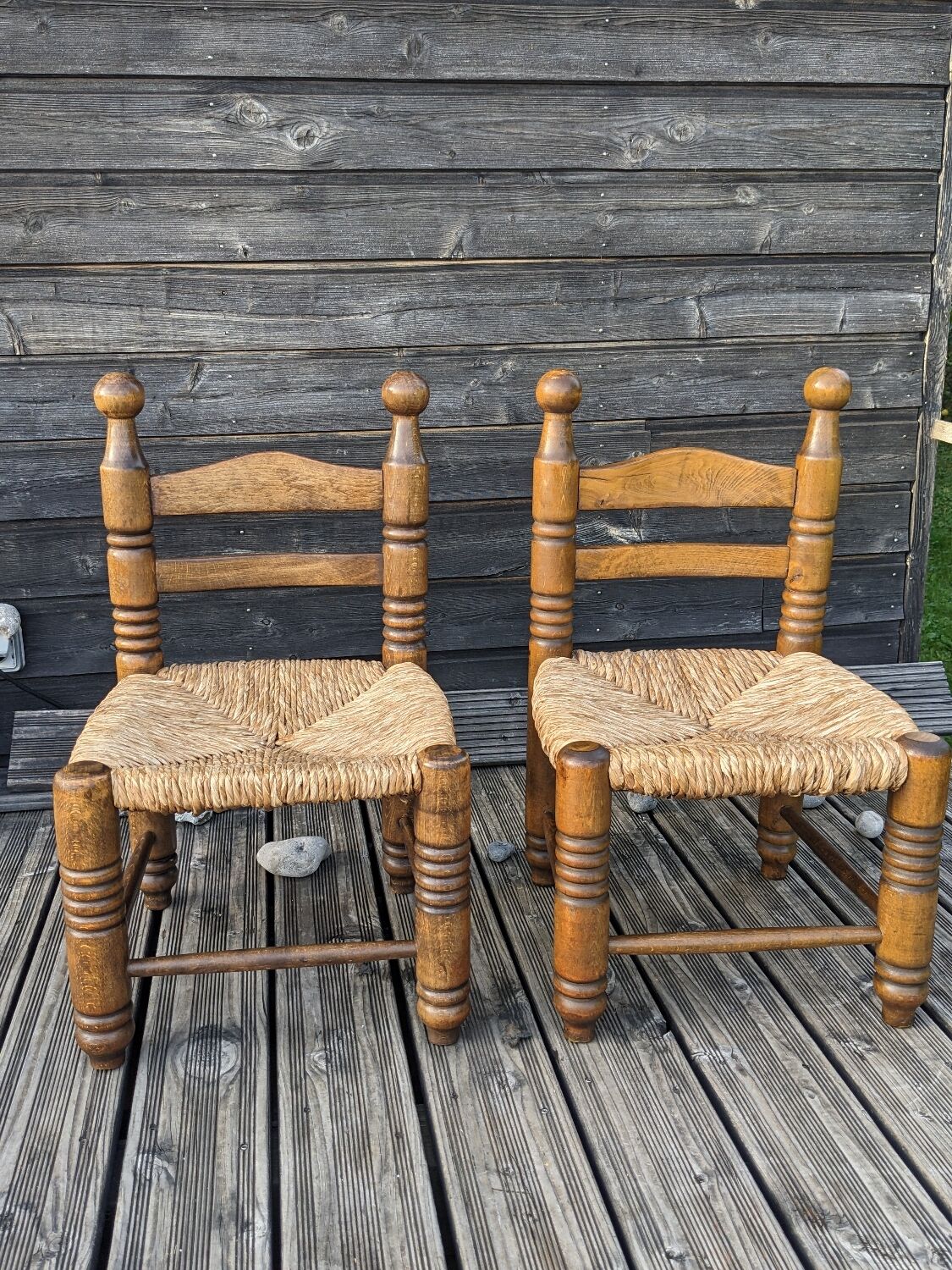 Duo of brutalist straw-covered oak chairs 1940-1950 # Charles Dudouyt