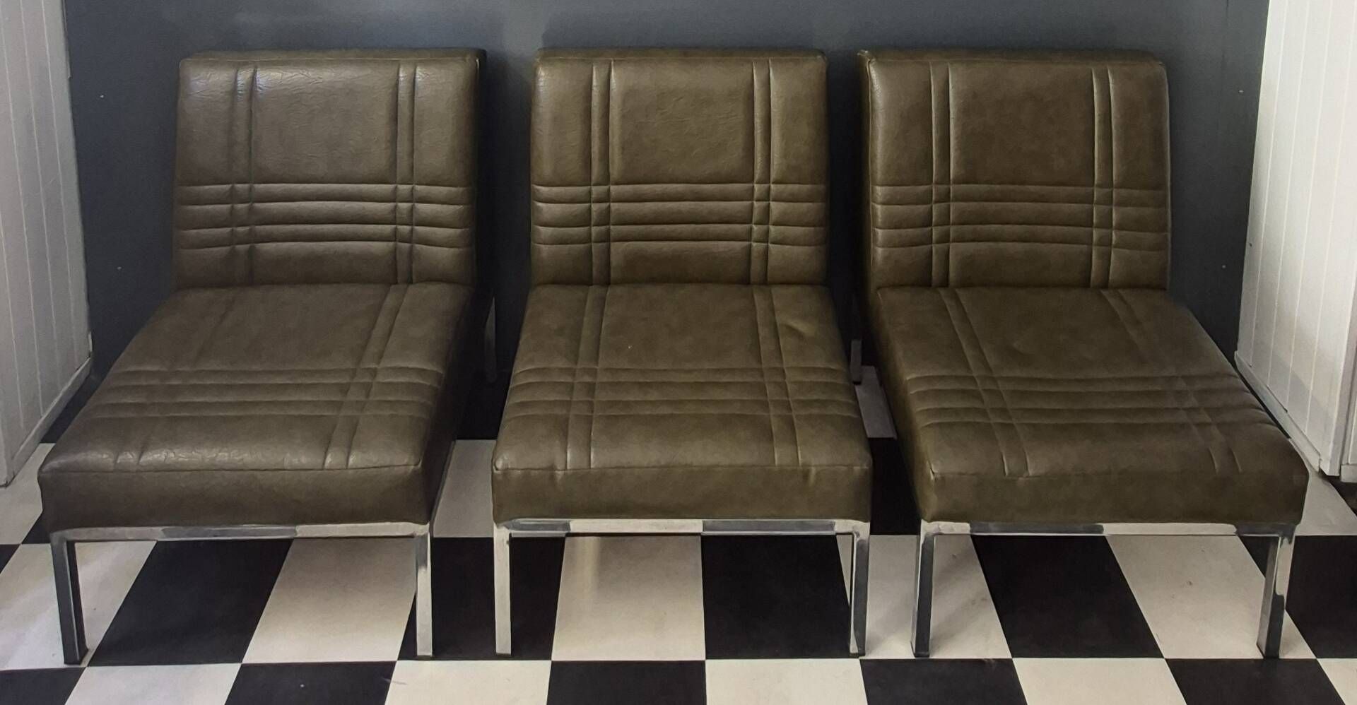 Ensemble suite de 3 chauffeuses fauteuils Vintage