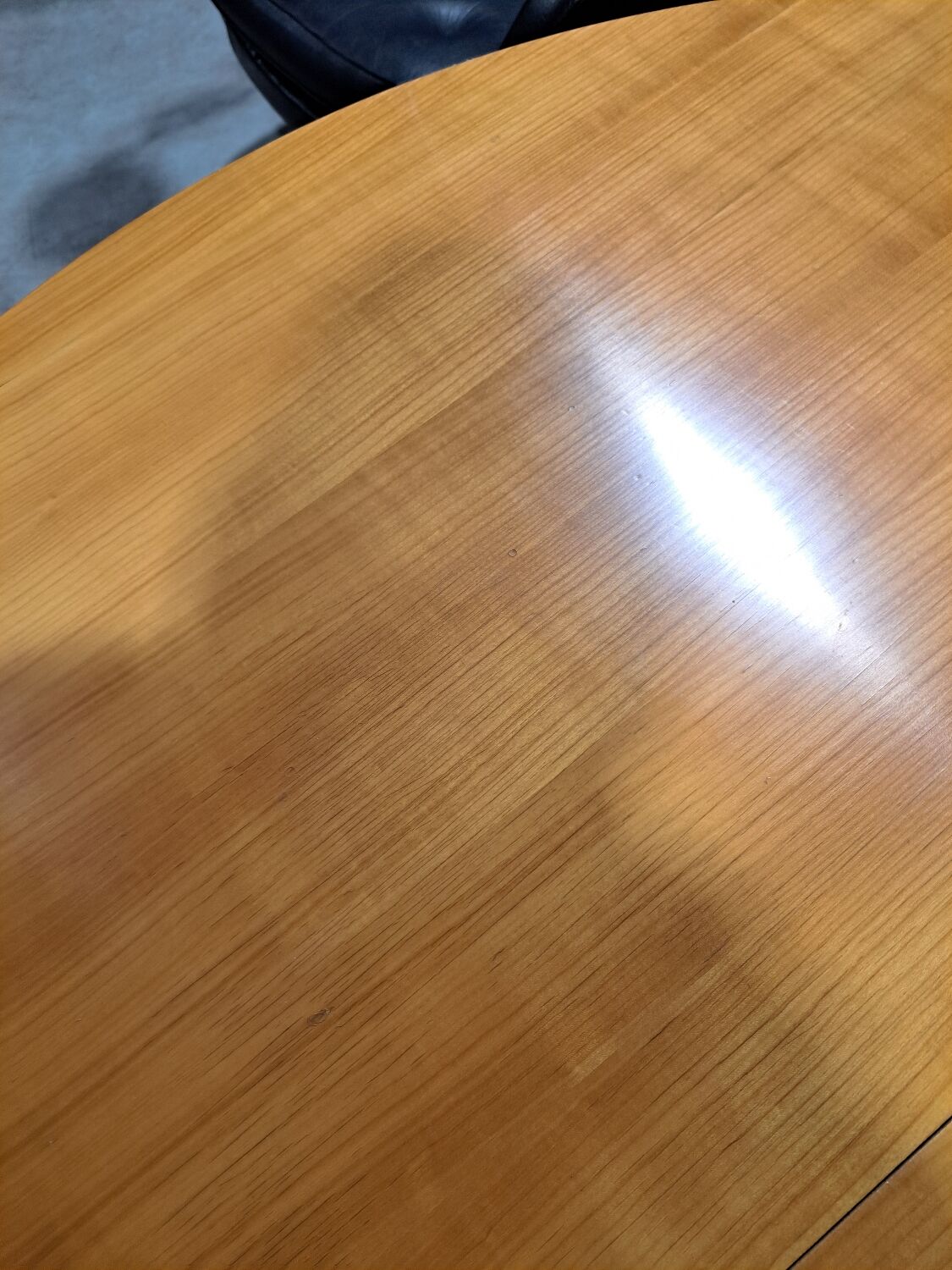 Table à manger ronde extensible Lübke design