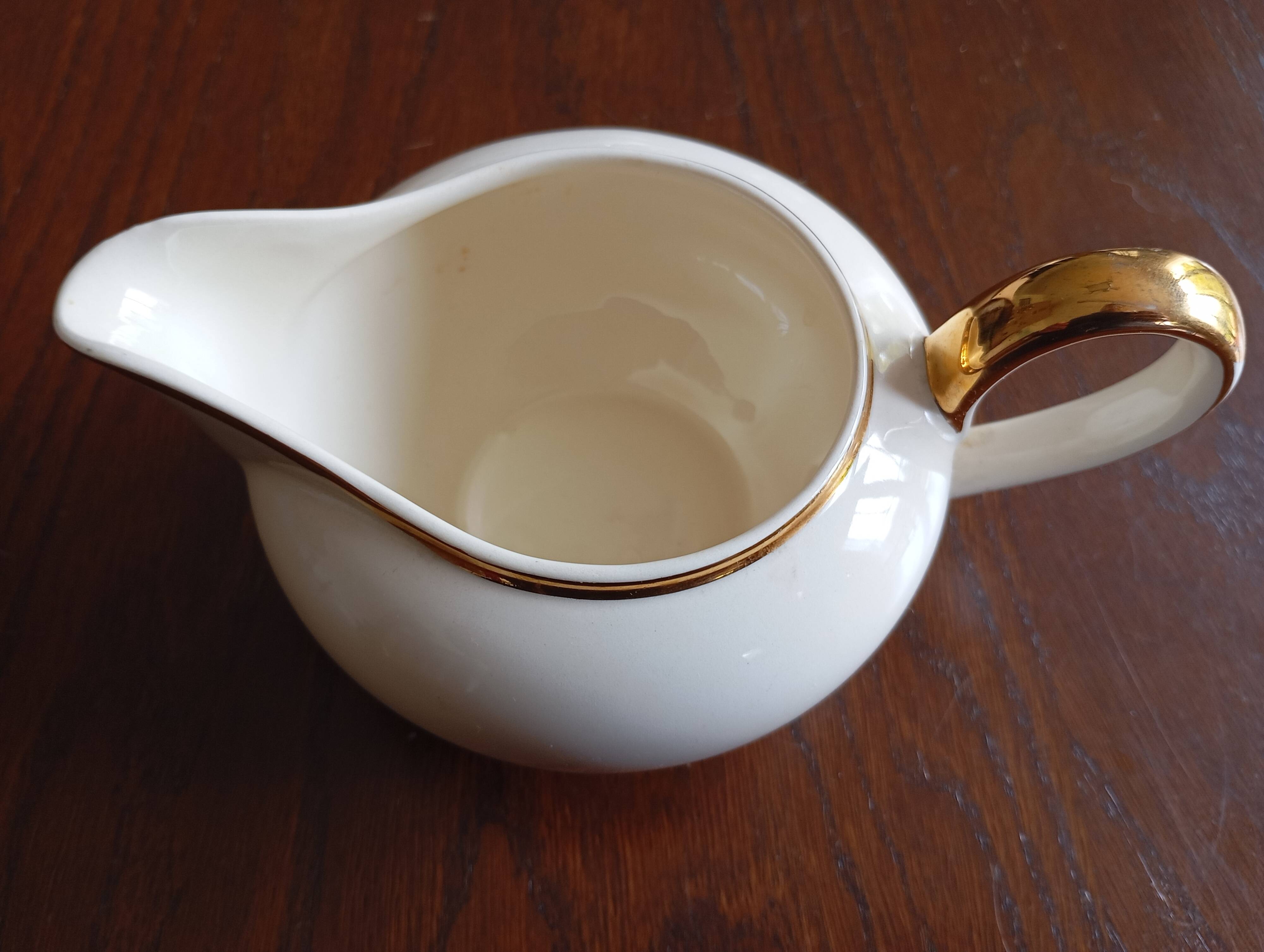 Villeroy & Boch "Biarritz" cream and sugar bowl