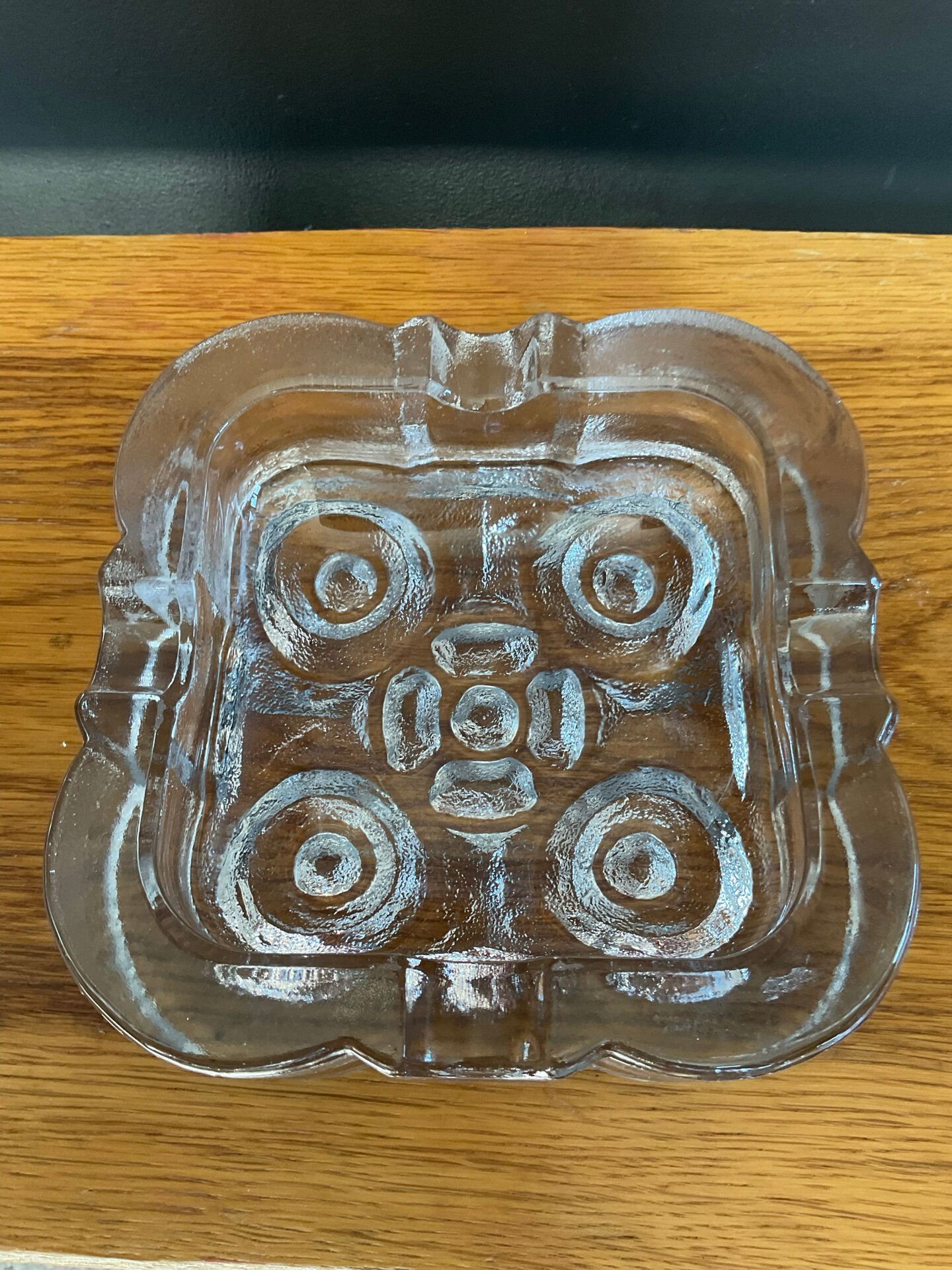 Vide poche vintage en verre moulé -pressé