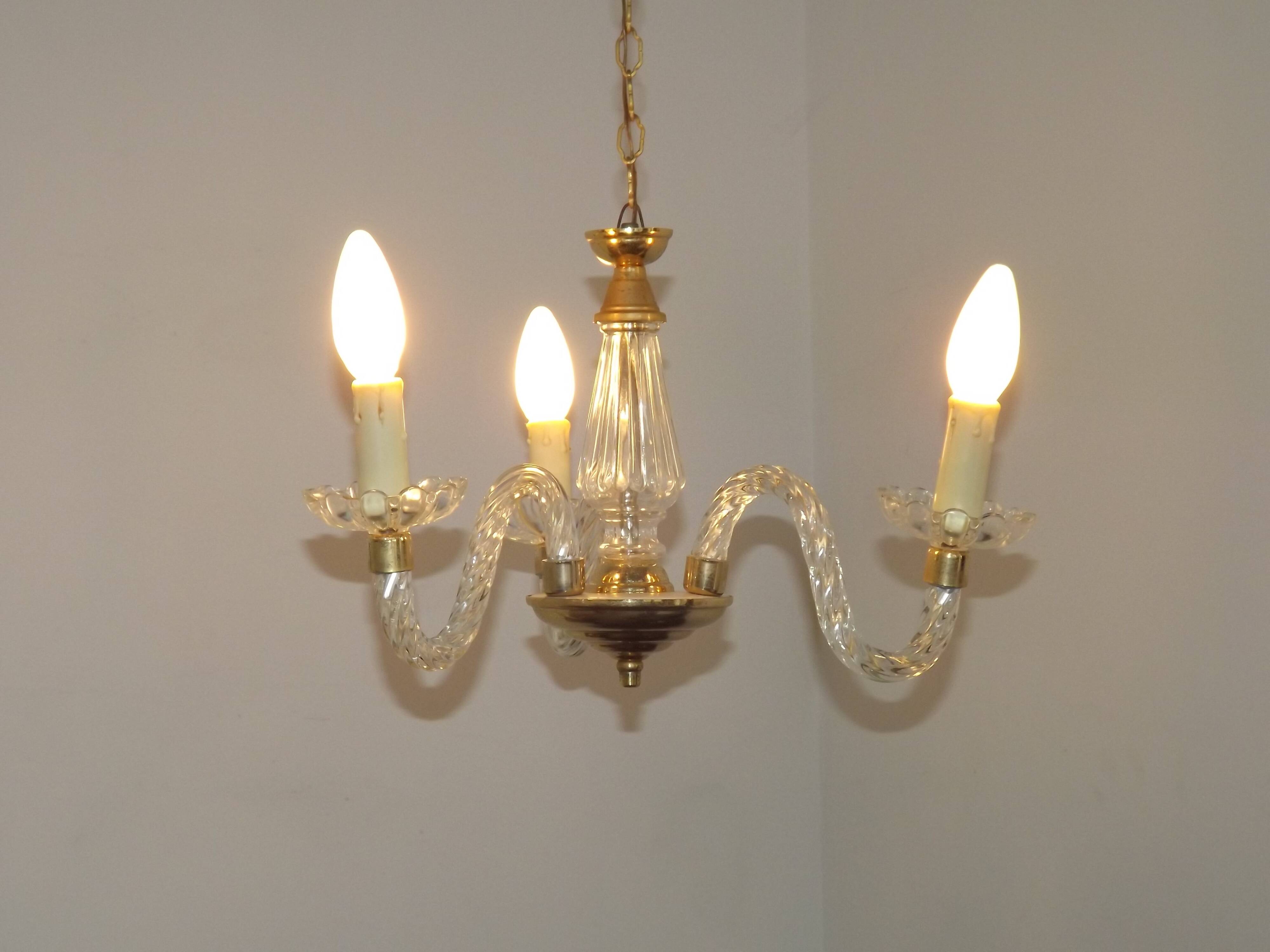 Three-light chandelier in gold metal with twisted glass arms French Barley 5230