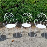 Garden furniture in white wrought iron