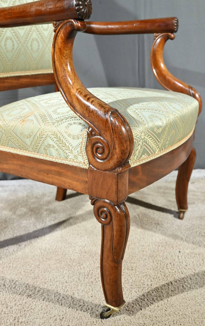 Paire de Fauteuils à Crosses en Acajou, époque Restauration – Début XIXe