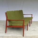 GM5 teak sofa by Svend Age Eriksen