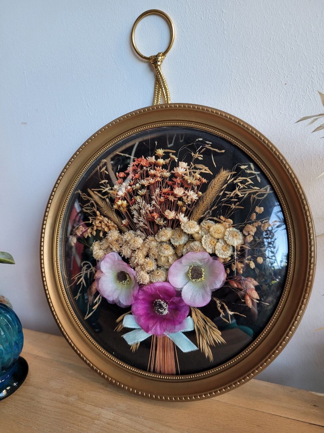 Dried flowers frame