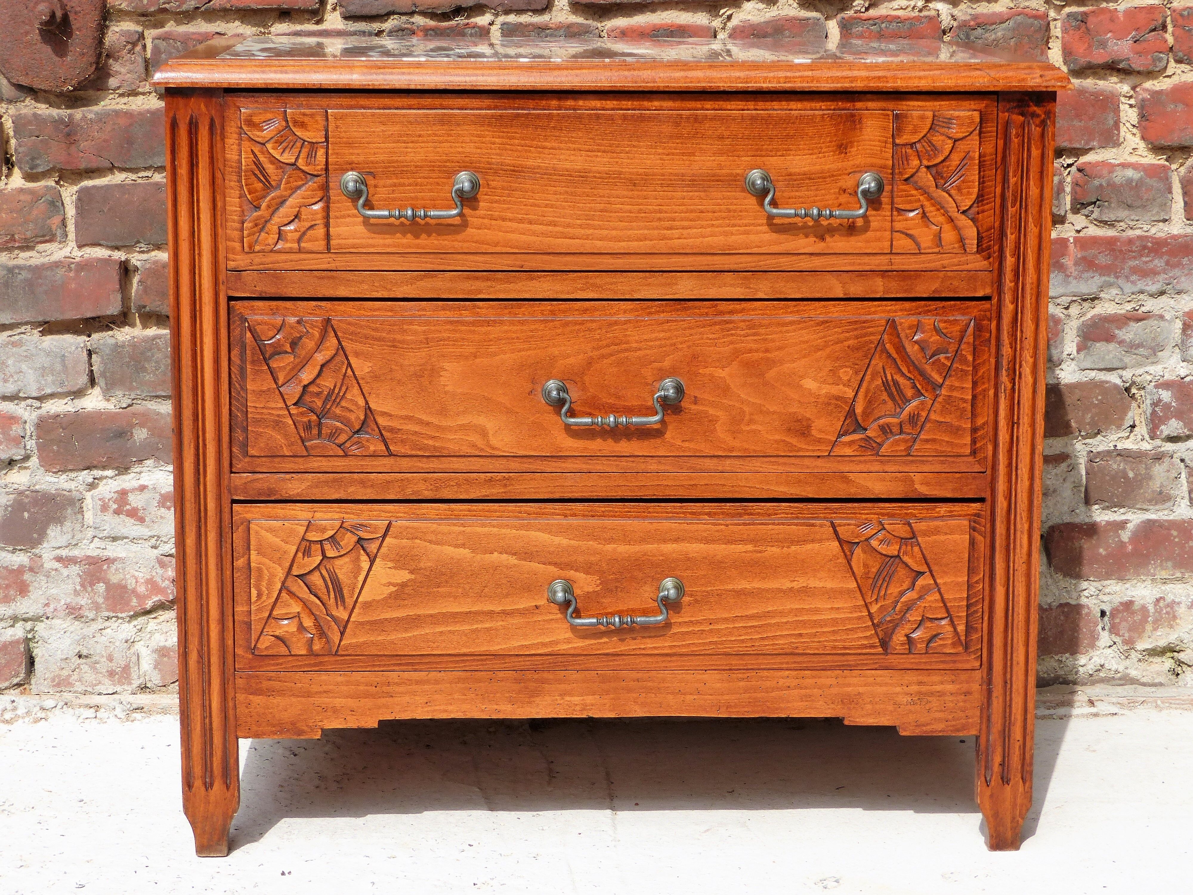 Classic Commodity 3 drawers