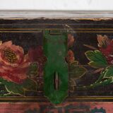 Ancienne malle orientale avec peintures de fleurs de lotus (c.1900)