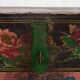 Ancienne malle orientale avec peintures de fleurs de lotus (c.1900)