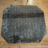 Table en verre avec pied industriel