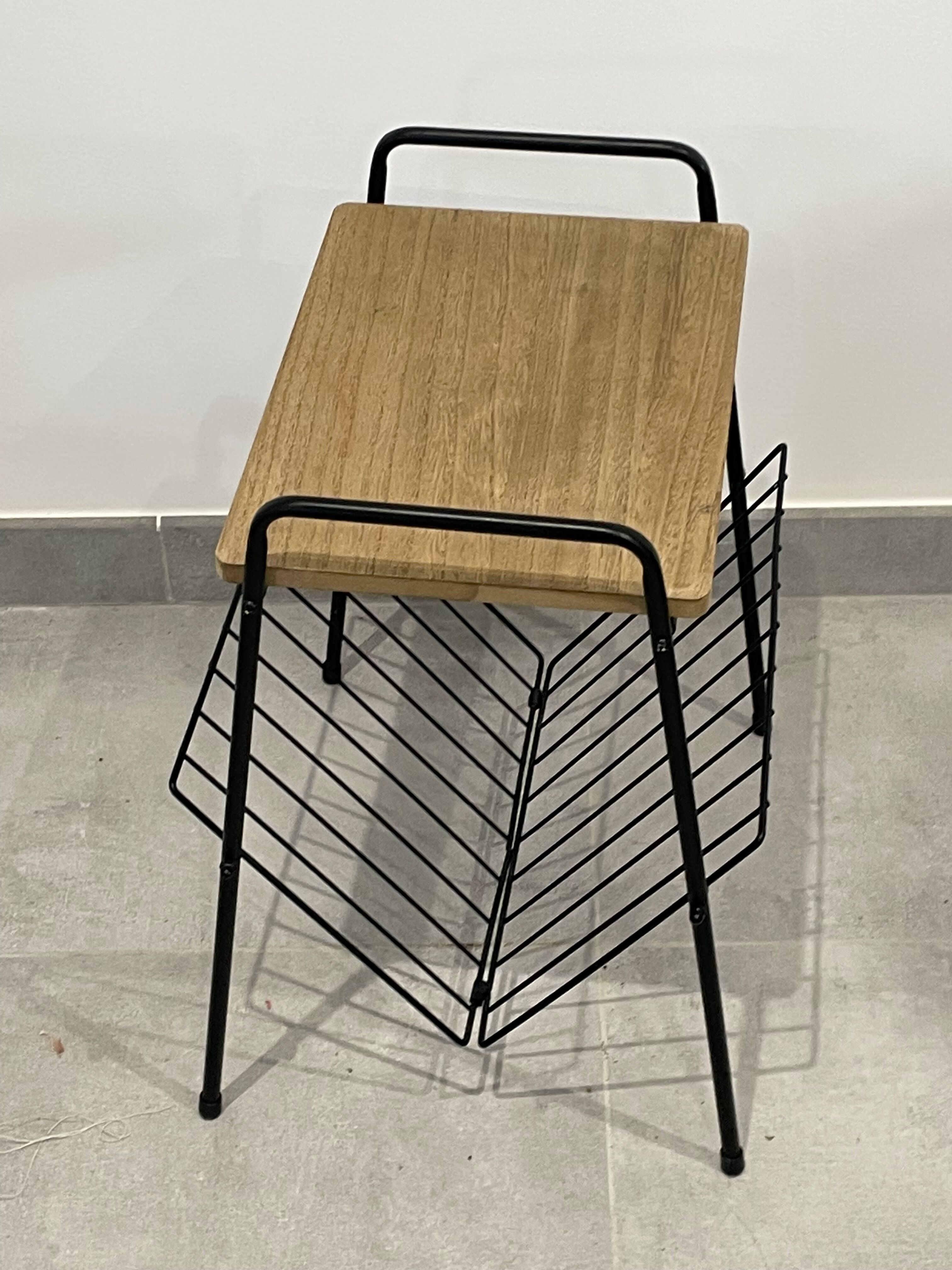 Porte revue vintage bois composite et fer