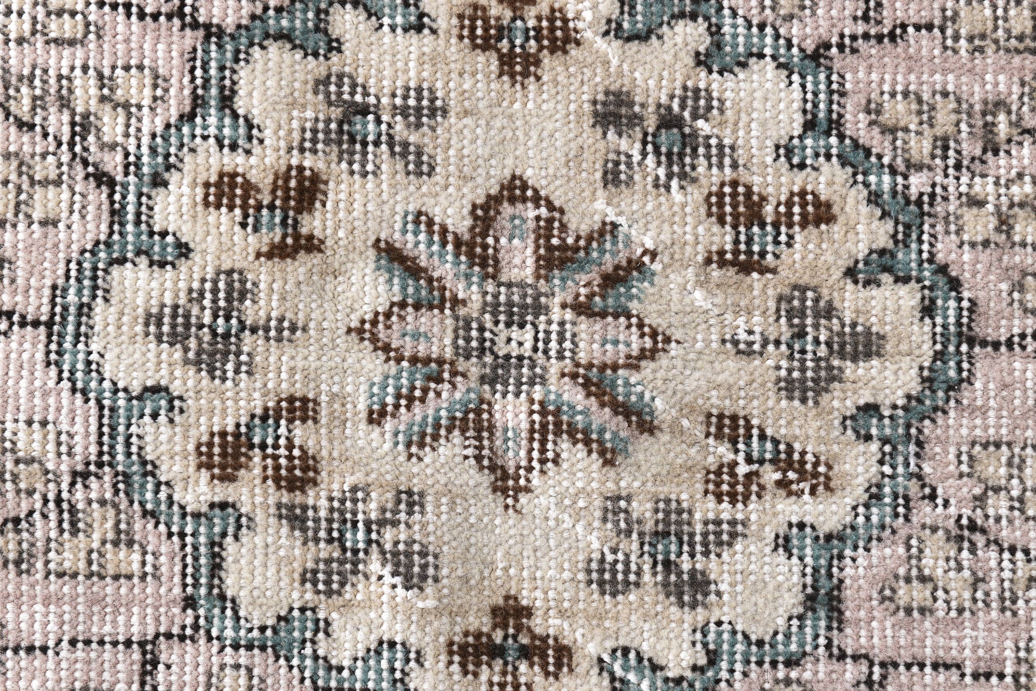 Brown & beige vintage rug 173x253cm