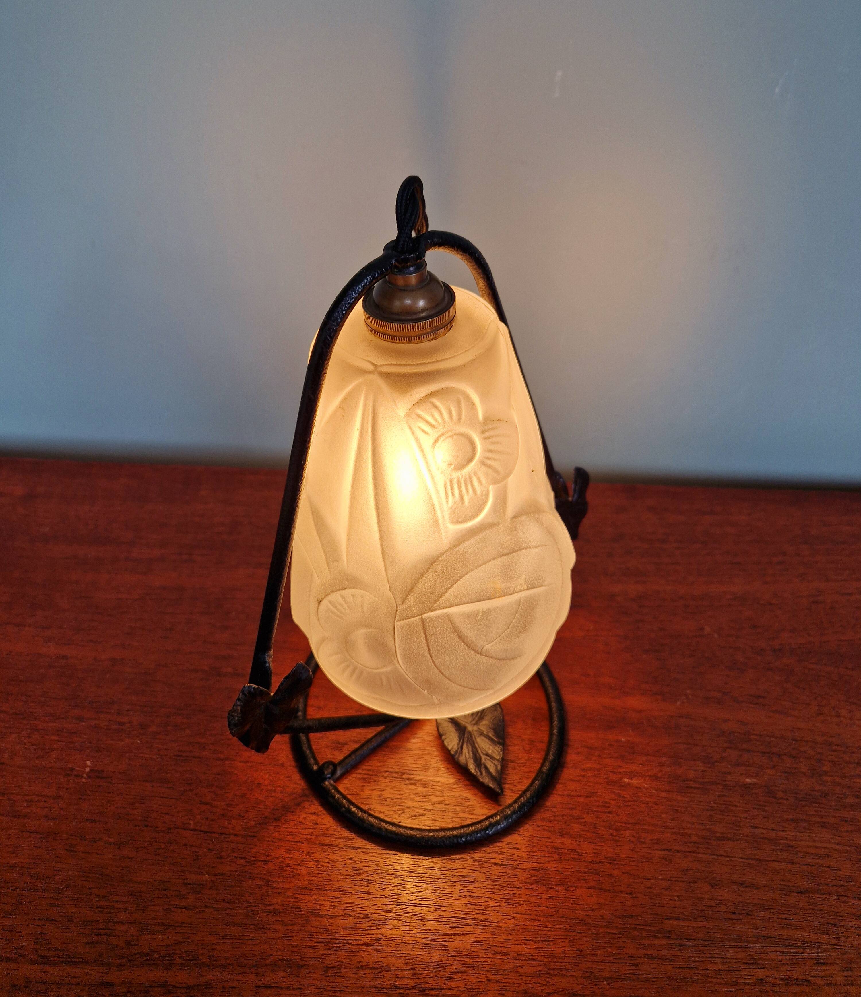 Art Deco night light in wrought iron and satin glass signed Degué