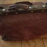 Leather doctor's bag