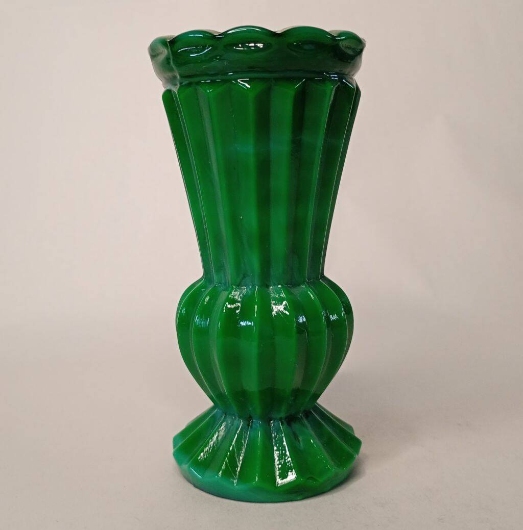 Vase en verre malachite bohémien tchèque