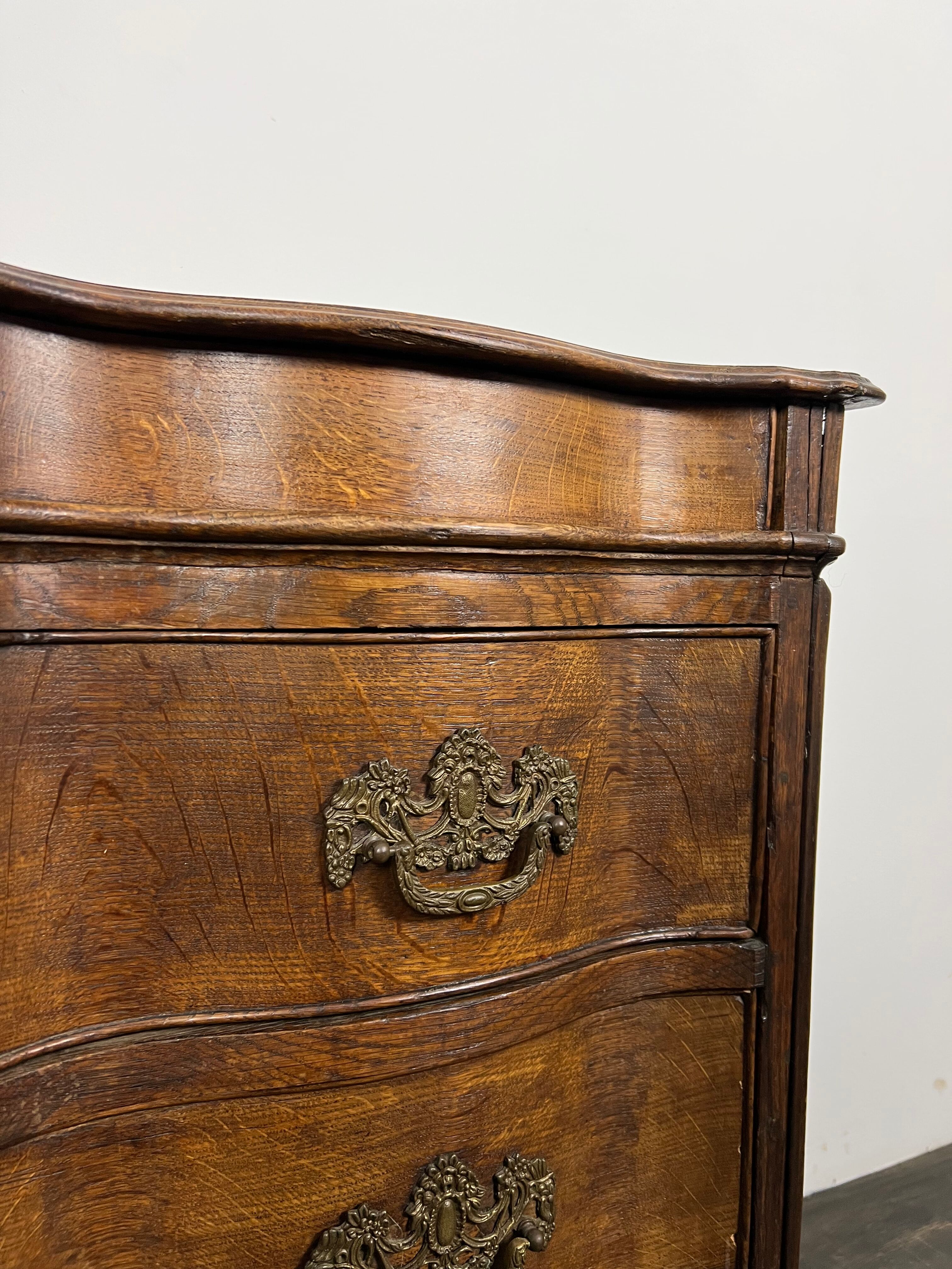 Commode en chêne hollandais 18c
