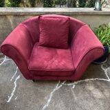 Velvet armchair, lipstick. (la redoute interieurs)