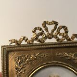Miniature représentant un gentleman signé Clo Moret