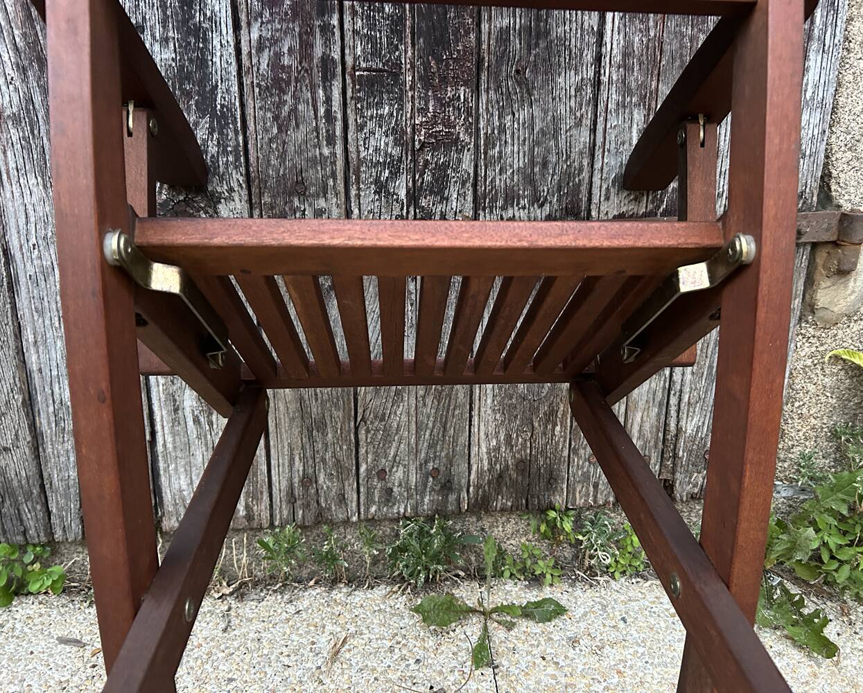 Elegant Folding Garden Chair in Teak – beautiful era holiday style