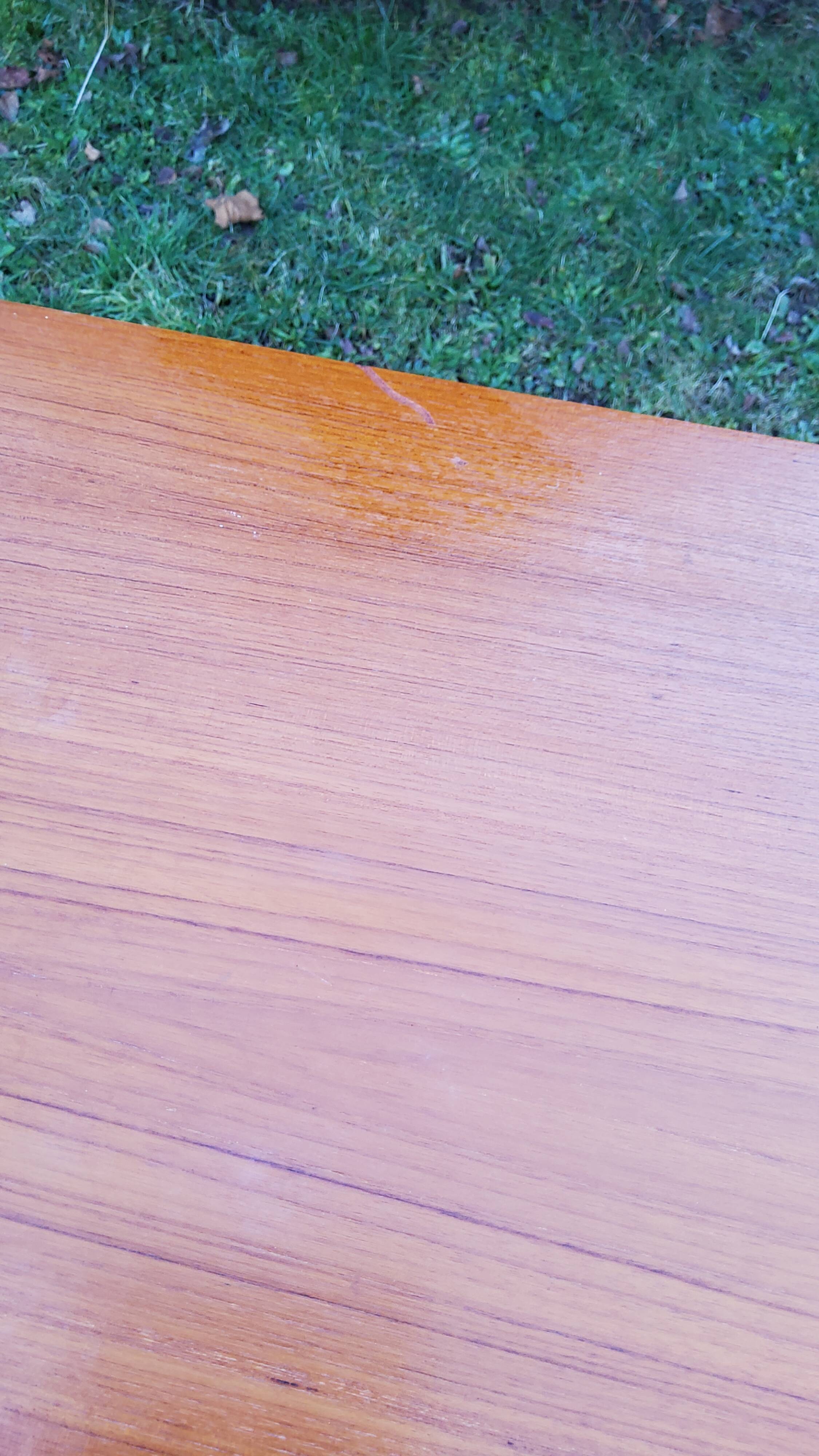 Scandinavian style teak chest of drawers from the 70s 4 drawers