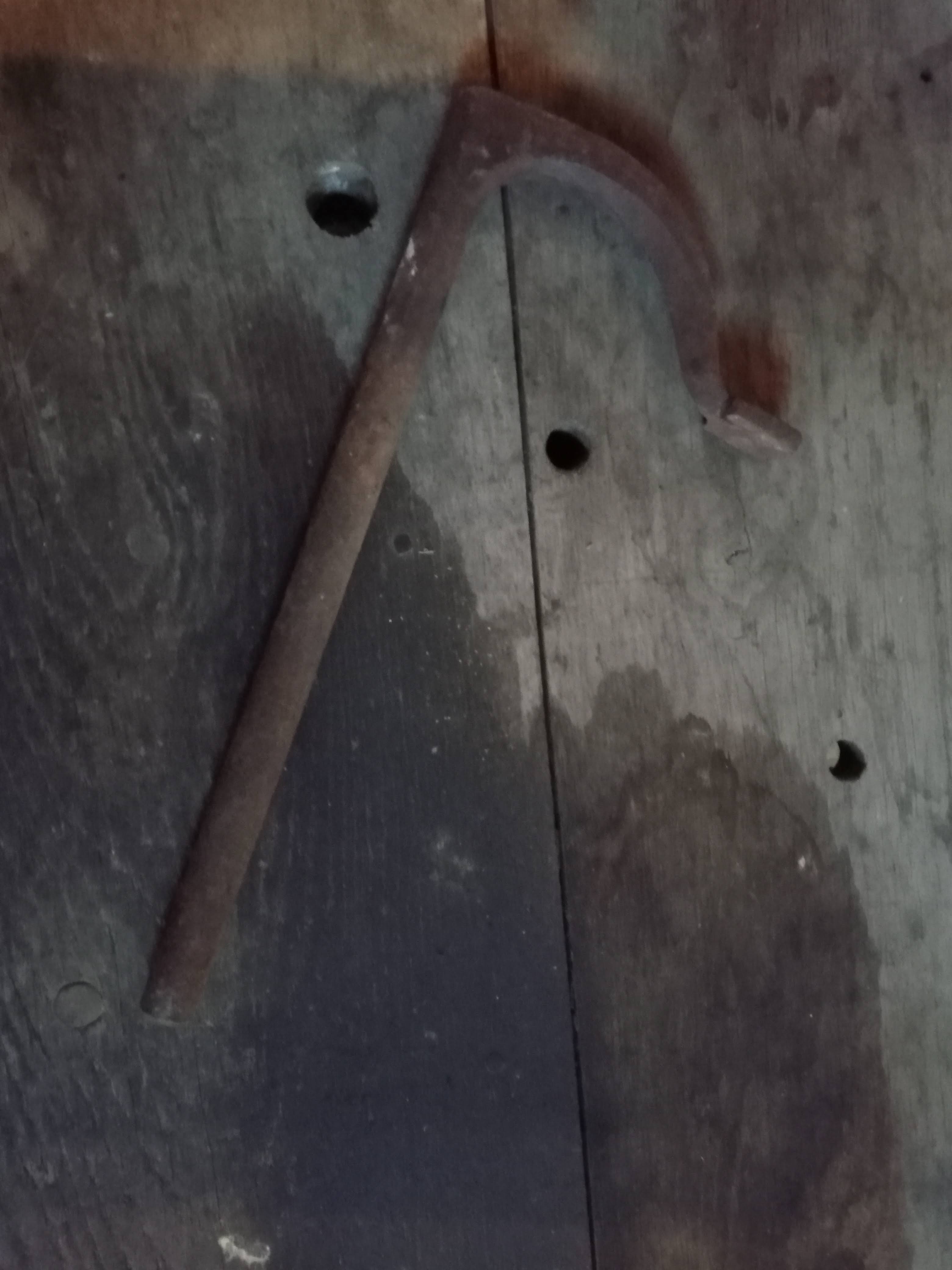 antique workbench with one drawer and two vices